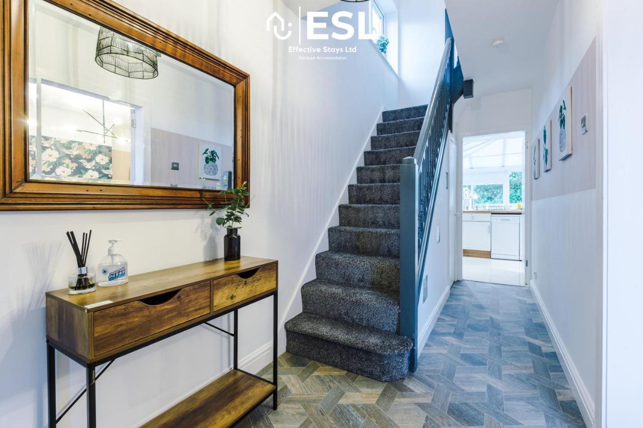 Open Plan - 3 Bedroom House - Garden And Outdoor Seating - Driveway Parking - Short Drive To City Centre Saughall Exteriör bild