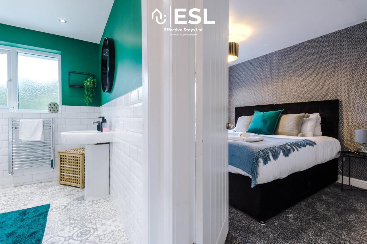 Open Plan - 3 Bedroom House - Garden And Outdoor Seating - Driveway Parking - Short Drive To City Centre Saughall Exteriör bild